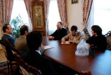 КИЇВ. Керуючий справами Української Православної Церкви зустрівся з делегацією з Єрусалиму
