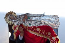 В Києві перебуваєчудотворна ікона Плащаниці Божої Матері