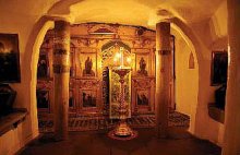 Архимандрит Антипа возглавит Божественную Литургию в Дальних пещерах